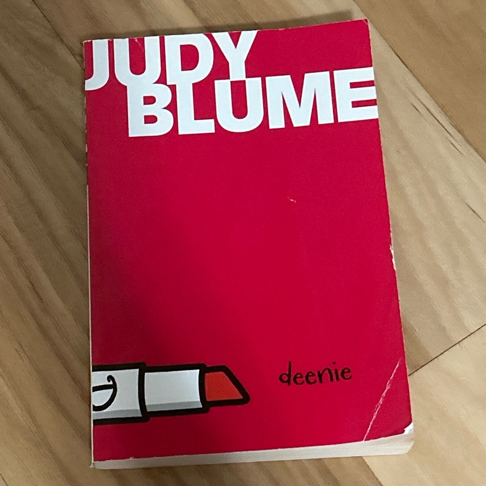 Deenie by Judy Blume, paper cover.